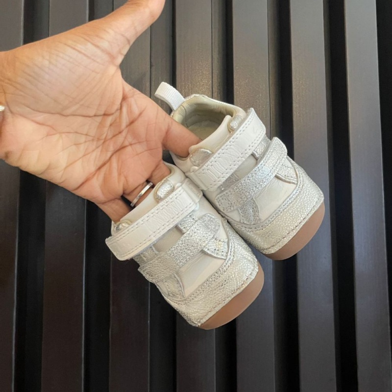 Clarks Tiny Sky Toddler Παπουτσια για κοριτσια ασπρα μεταλλικός | GR372815